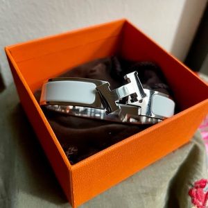 Hermès H Clic bracelet in white enamel